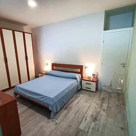 Appartamento Bilocale Fronte Mare Giardini Naxos Esterno foto