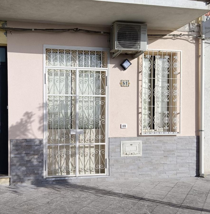 Appartamento Bilocale Fronte Mare Giardini Naxos Esterno foto